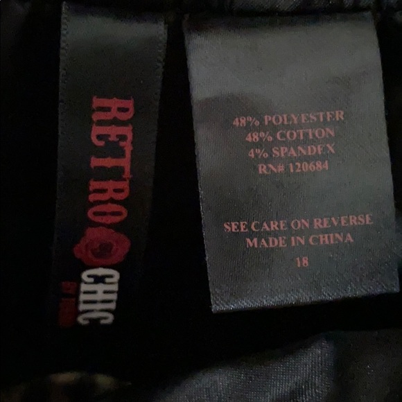 Torrid retro chic black satin leopard halter dress - Picture 4 of 4